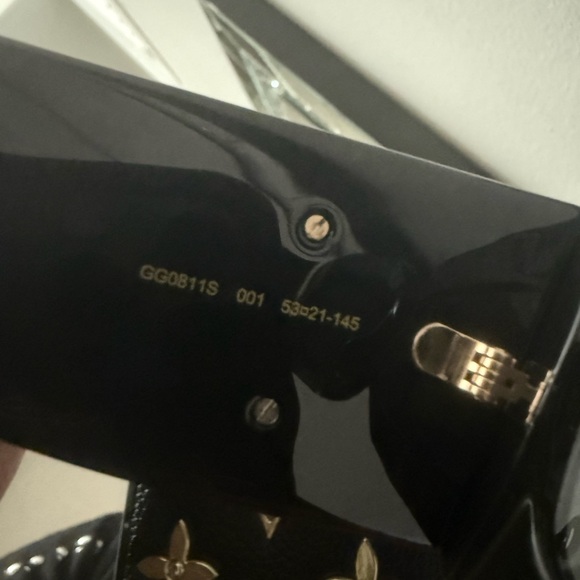 Brand new Gucci
Oversized Rectangular Acetate Sunglasses - Picture 5 of 8